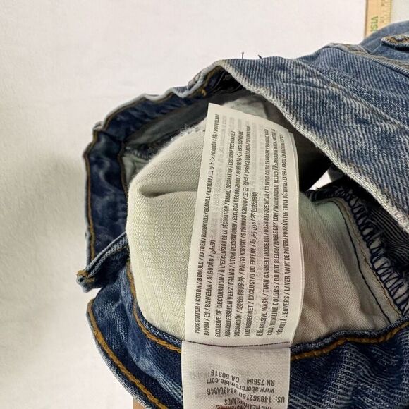 Abercrombie & Fitch Women's High Rise 8" Inseam Bermuda Jean Shorts Size 6 - Picture 11 of 11